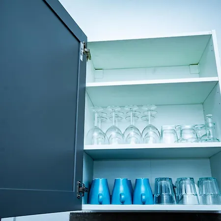 R0 Avec Salle De Bain Partagee Pres De L'hopital De La Citadelle A *