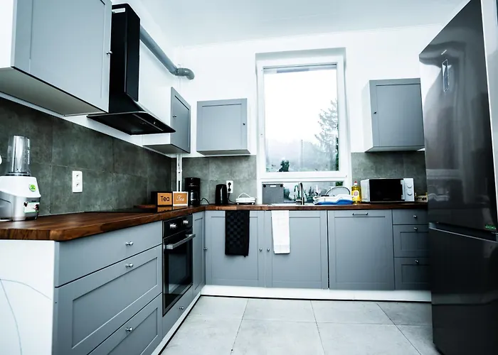 R0 Avec Salle De Bain Partagee Pres De L'hopital De La Citadelle A