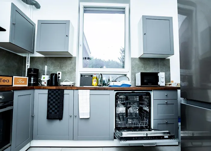 R0 Avec Salle De Bain Partagee Pres De L'hopital De La Citadelle A